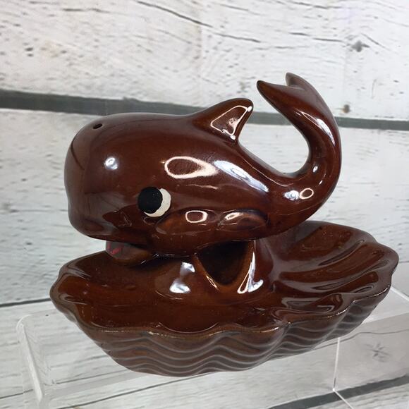 Vintage Novelty Whale Ashtray with Smoking Blowhole Incense‎ Burner Scrubby Hold - Picture 3 of 10